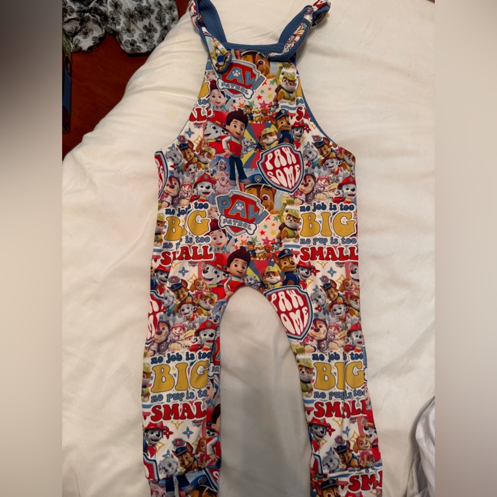 Boutique Paw patrol overalls 12/18M